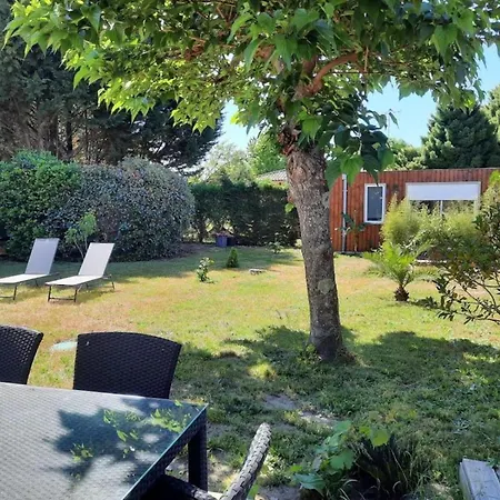 Villa De Plain Pied Et Studio Climatises , Au Calme , 6 Personnes Maximum Pour Le Meme Groupe, A 7Mn Du Golf Et De La Plage Villa *