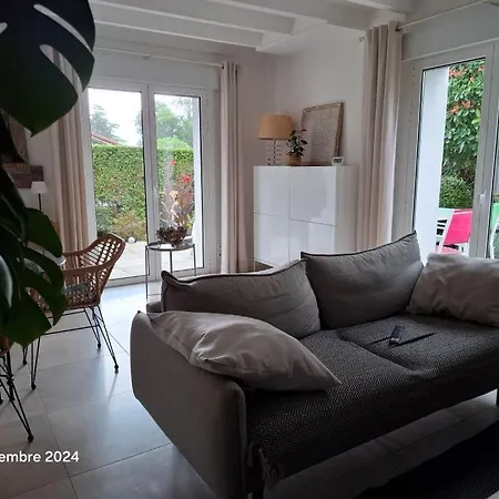 Villa De Plain Pied Et Studio Climatises , Au Calme , 6 Personnes Maximum Pour Le Meme Groupe, A 7Mn Du Golf Et De La Plage וילה *